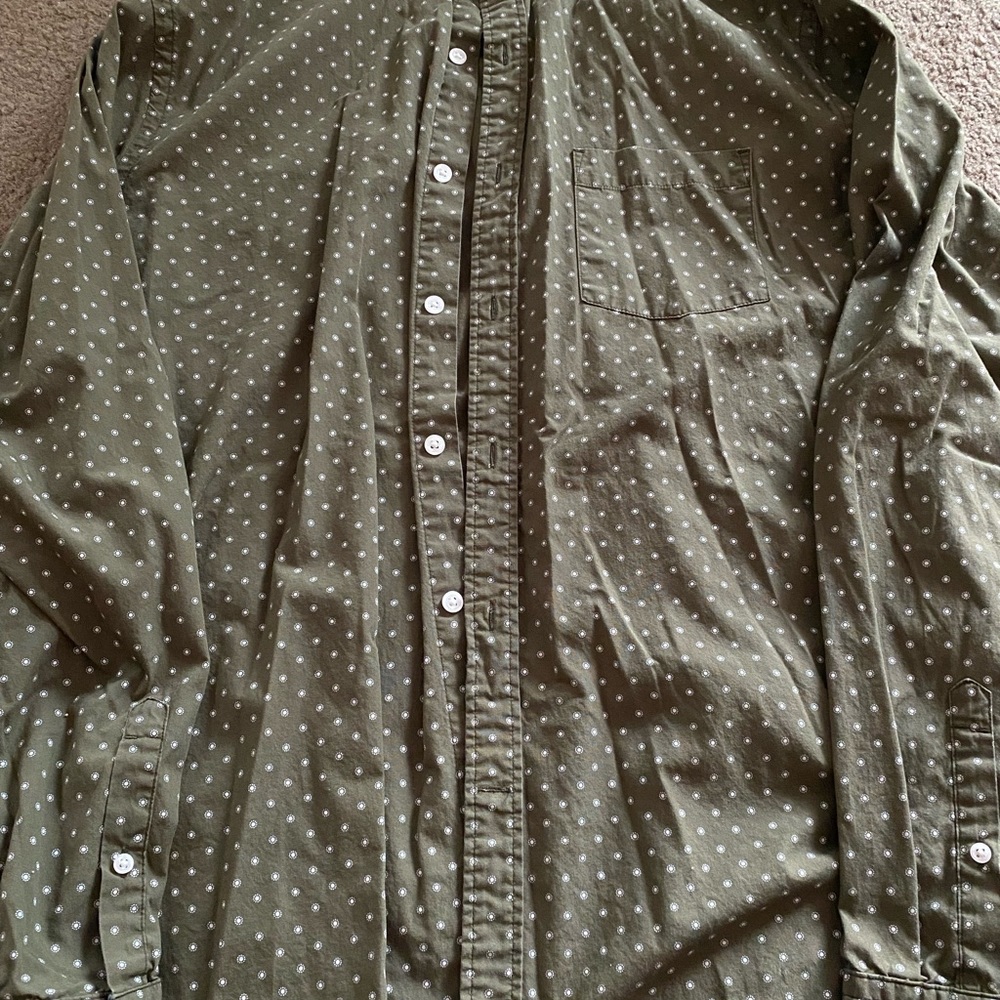 Men’s Express dress shirt